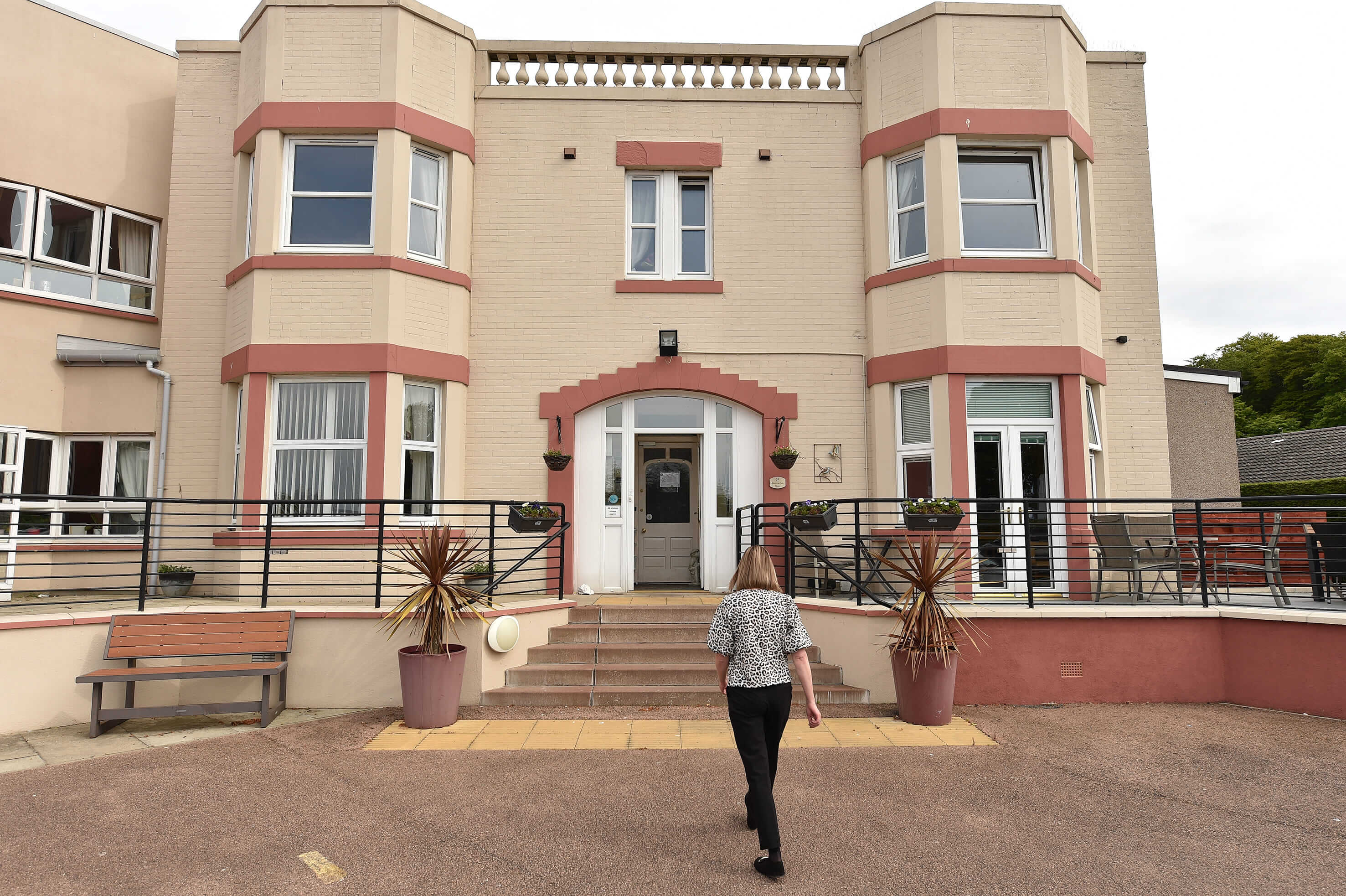 Braehill Lodge building for Dundee families
